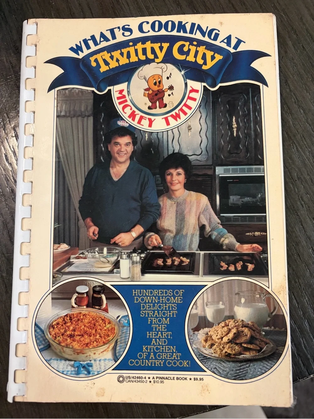 What's Cooking at Twitty City Cookbook - Conway Twitty Country